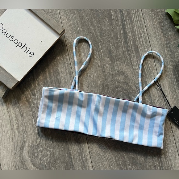 Lali + Layla reversible bandeau bikini top. Tropical/stripes. Size Xs - Picture 8 of 11